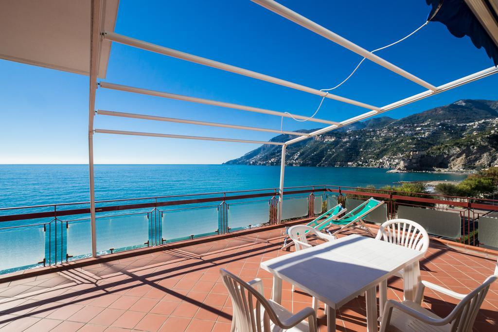 Casa Vacanze Майори Екстериор снимка